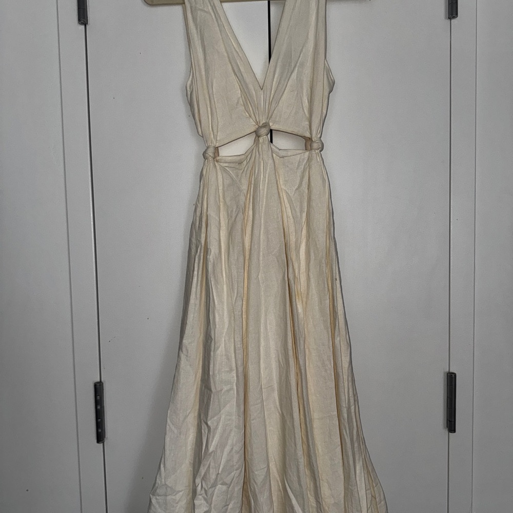 FARM Rio Cream Backless Dress - Picture 2 of 5